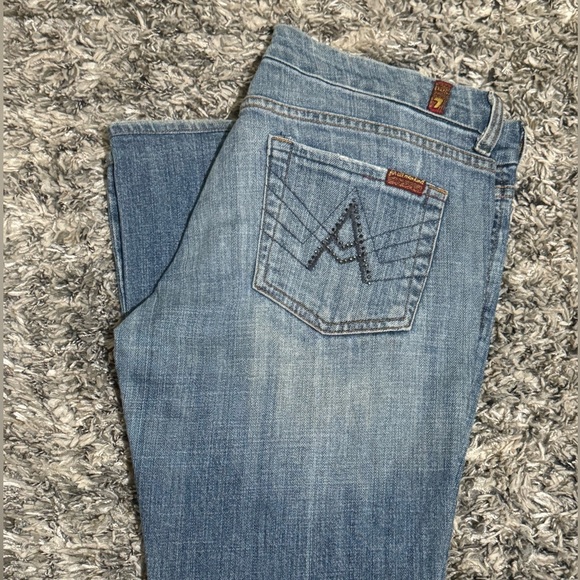 7 for all Mankind A Pocket Bootcut Jeans 7FAM A Pocket
Size 28 - Picture 2 of 9